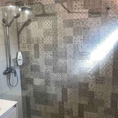 Paradise - * أذيخي