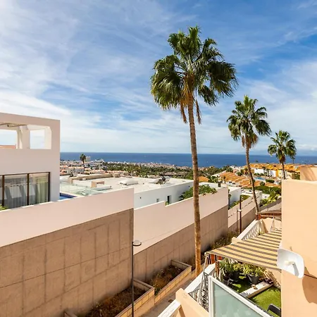 Apartment Paradise -